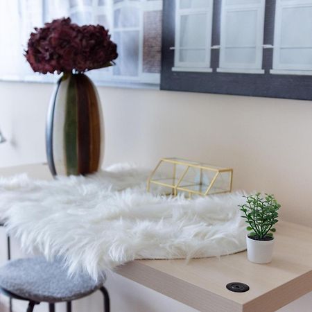 Quiet Rooms In The Bustling City Center 부다페스트 외부 사진